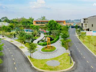 Cho thuê nhà phố khu compound, full nội thất. giá thuê 23 triệu/tháng.  xem nhà 0909 427 ***