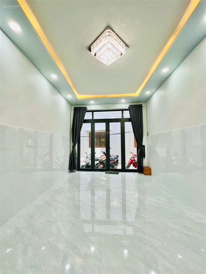 Cách mặt tiền bùi thế mỹ 10m  nhà mới full nội thất, 3.7x13m [nở hậu 3.75m] 4 tầng. giá 7.68 tỷ