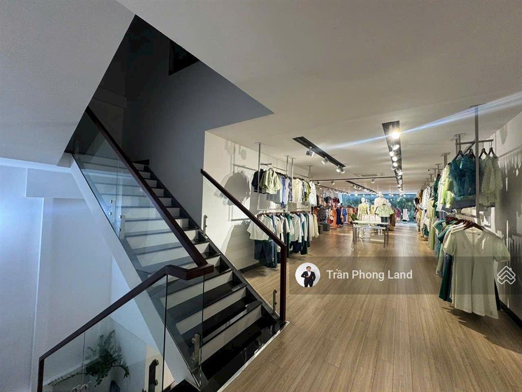 Chính chủ gửi cho thuê nhà mặt tiền 215a215b hai bà trưng, p. võ thị sáu, q3, 7.5x24m, 0908 140 ***