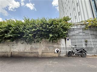 Chính chủ gửi cho thuê nhà mặt tiền số 3 hồ biểu chánh, p11, q. phú nhuận, 22x25m, 0908 140 ***