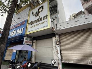 Chính chủ gửi cho thuê nhà mătn tiền 1240d ba tháng hai, p8, q11, 3.5x16m, trệt 5 lầu, 0908 140 ***