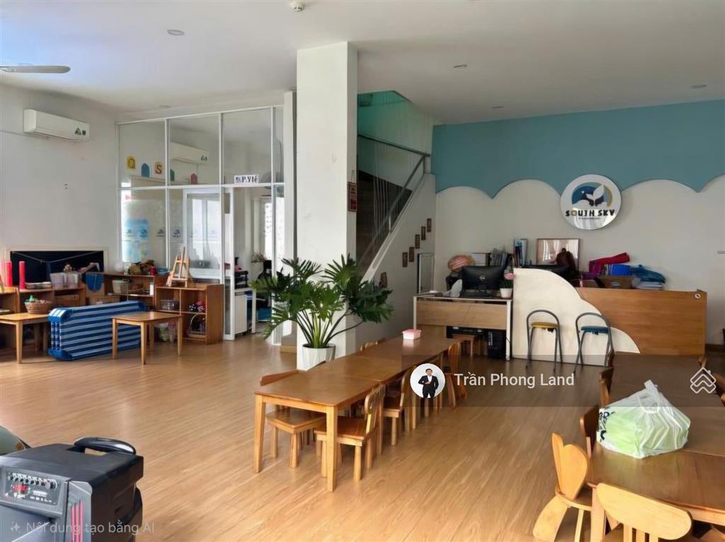 Chính chủ gửi cho thuê nhà góc 2 mặt tiền 28 trần quý cáp, p11, q. bình thạnh, 18x28m, 0908 140 ***