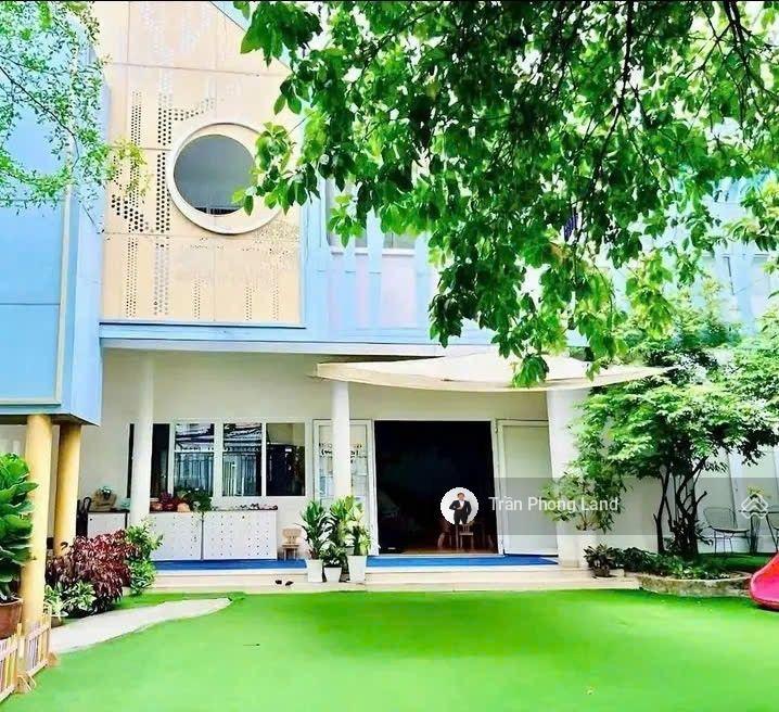 Chính chủ gửi cho thuê nhà góc 2 mặt tiền 28 trần quý cáp, p11, q. bình thạnh, 18x28m, 0908 140 ***