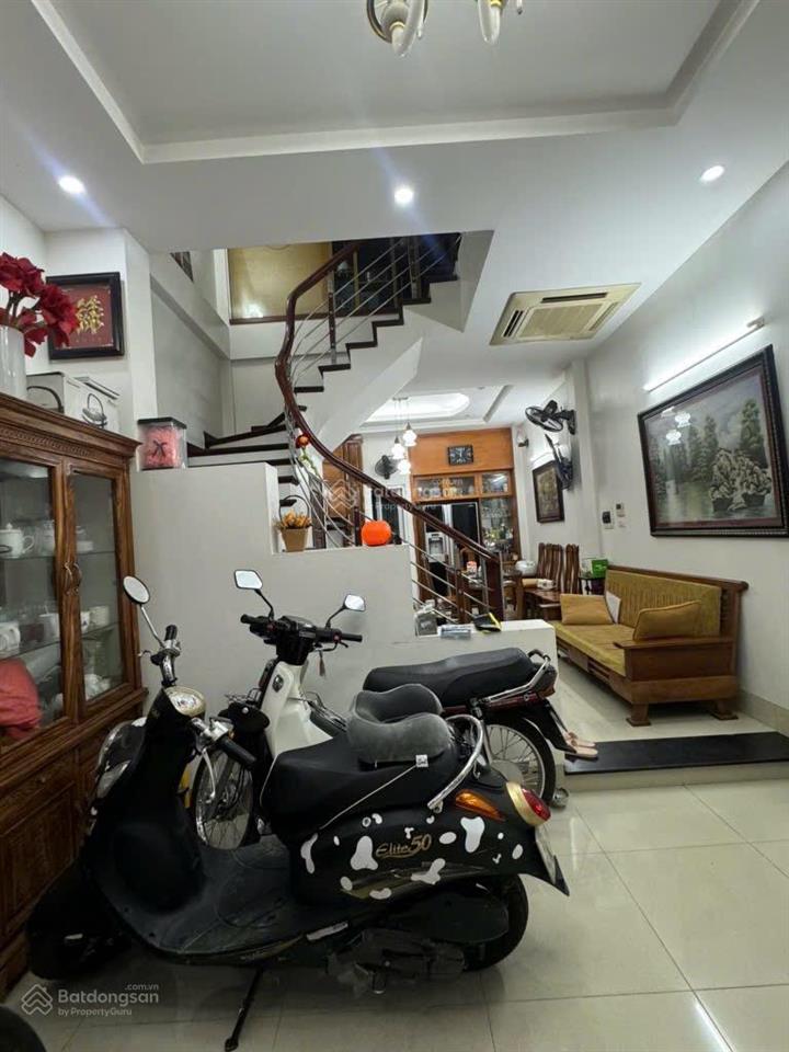 Nhà đẹp dân xây phố mễ trì 52m2, ngõ to và nông ô tô vài bước chân chủ cực kỳ thiện chí