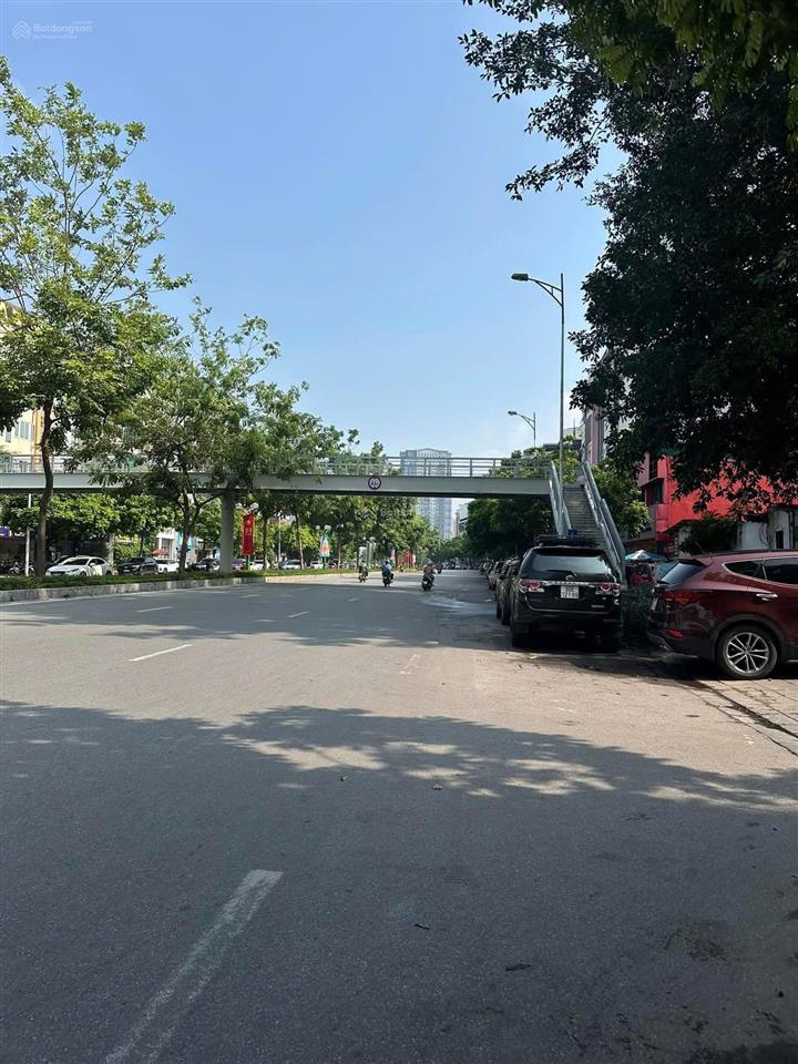 Bán nhà nguyễn văn huyên mặt ngõ thông ô tô kinh doanh sầm uất cách mặt phố 30m giá 17.5 tỷ