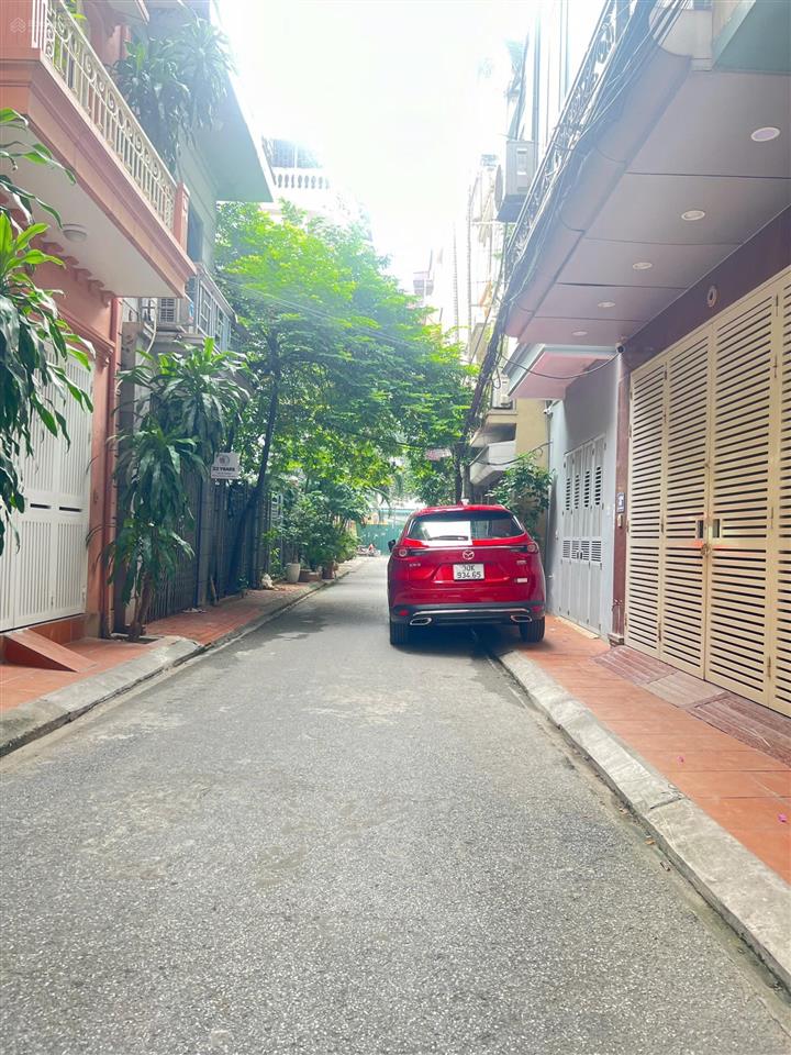 Nhà đẹp trần quốc hoàn ôtô đỗ cửa, phân lô vỉa hè kinh doanh gara 2 thoáng, giá 22 tỷ
