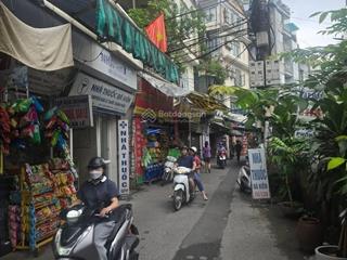 Nhà mặt ngõ  ô tô tránh  kinh doanh sầm uất  giá 17.8 tỷ,  0978 685 ***