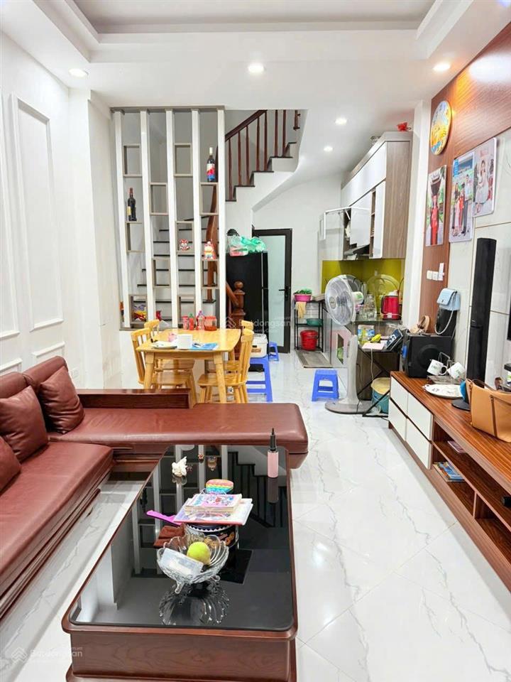 Bán gấp nhà phú đô, lê quang đạo, 36m2, 2 mặt thoáng, gần phố, giá nhỉnh 6 tỷ, 0978 685 ***.