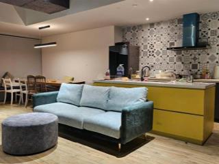 Cho thuê căn duplex 130m2, 2 pn đủ đồ tại golden land, 275 nguyễn trãi 16 tr/th