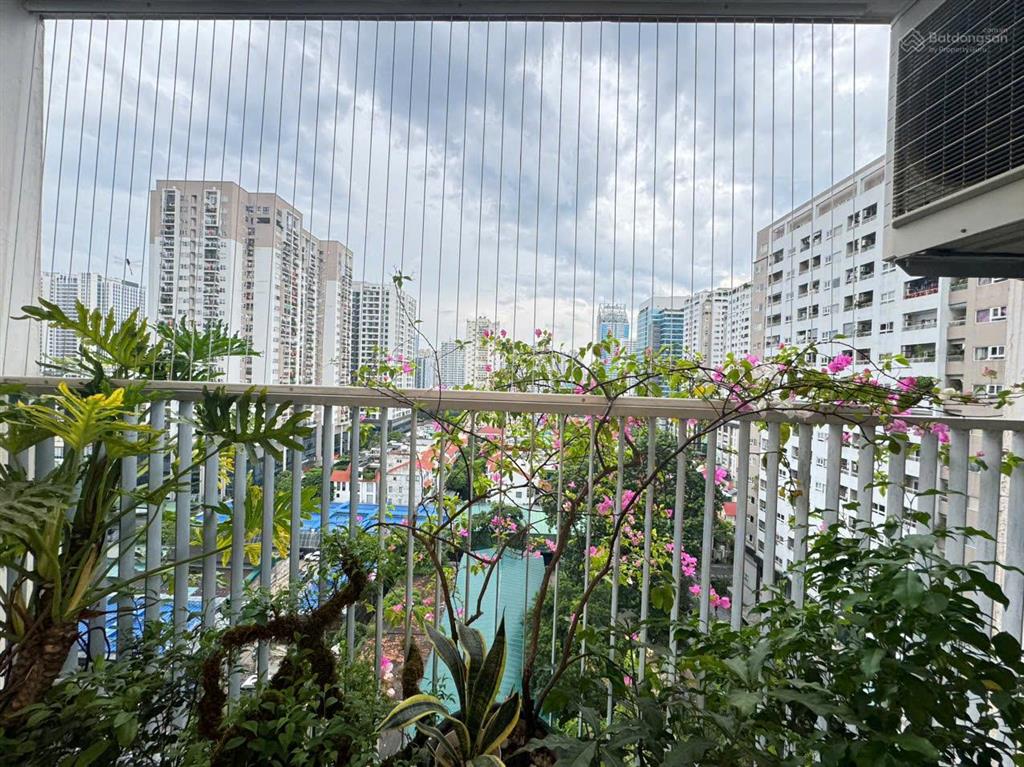 Cần bán gấp căn 3pn full nội thất đẹp chung cư phú gia tầng đẹp view thoáng giá 9,5 tỷ. 0967 175 ***