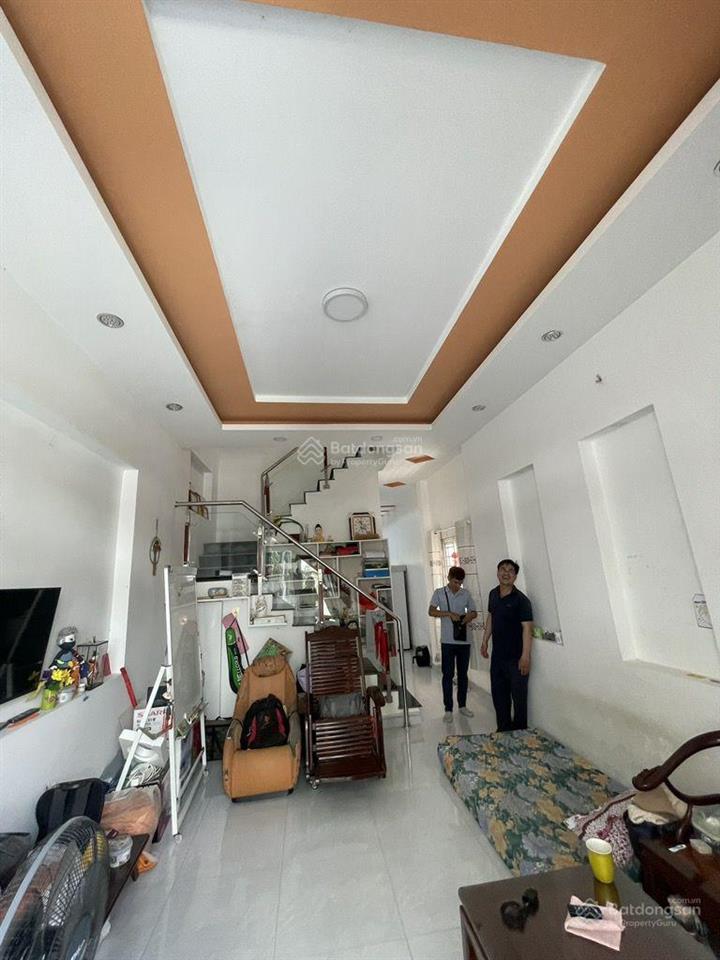 Bán nhà đường đoàn văn bơ, 90m2, gần cầu camelt, quận 4, chỉ 3.x tỷ
