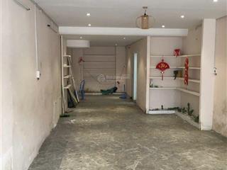 Cho thuê mặt bằng đường hoàng diệu, quận 4