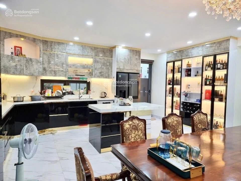 Chính chủ ngộp bank! bán gấp nhà mặt tiền lê đức thọ  mh 9x42m  xd hầm 7 tầng  giá 31 tỷ tl