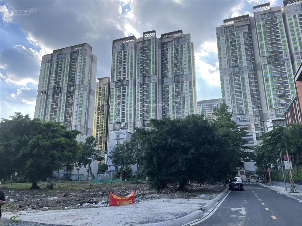 Siêu vị trí góc 2 mặt tiền đường đỗ xuân hợp  30x35m  đất trống  hdt 100tr  giá 120 tỷ