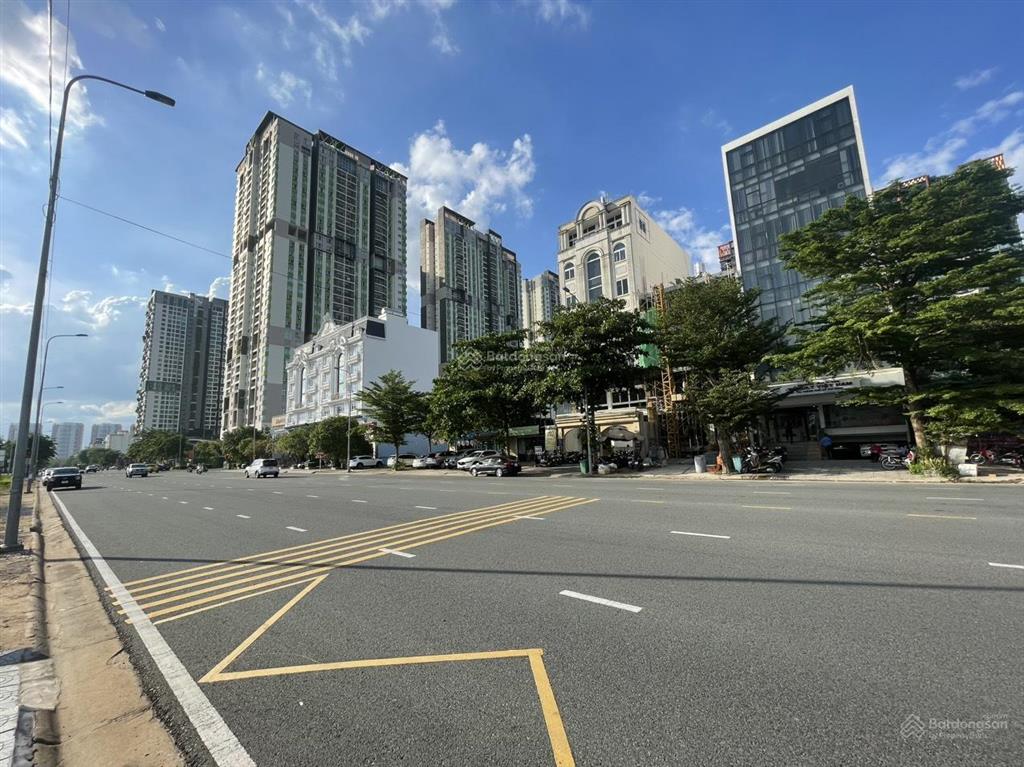 Siêu vị trí góc 2 mặt tiền đường đỗ xuân hợp  30x35m  đất trống  hdt 100tr  giá 120 tỷ