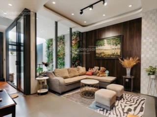 Biệt thự khu compound đường trần não giá tốt nhất, dt 10x20m, 2 tầng áp mái giá chỉ 35 tỷ tl