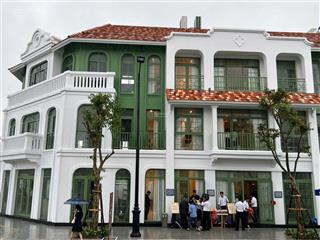 Rẻ nhất! 5,7 tỷ lô liền kề 230m2 sử dụng, hướng mát, ngay cạnh vườn hoa, sân thể thao cư dân