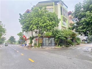 Gấp chính chủ cần bán nhanh 90m2 đất lô góc phố phạm khắc quảng, gần công viên, trường học.