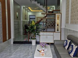 Nhà chính chủ cần bán nhà đang ở phan huy ích diện tích ngang 4 dài 17m đúc 1 trệt 2 lầu giá 6 tỷ 9