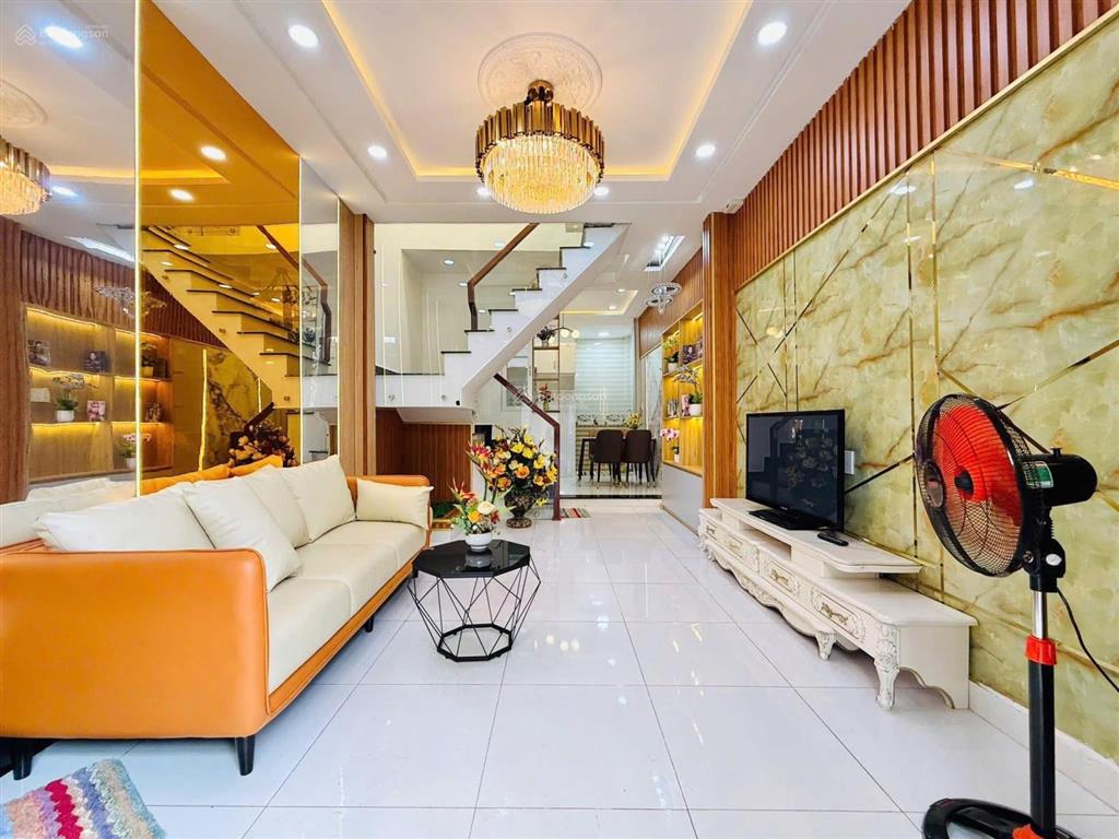 Chỉ hơn 4 tỷ  đường nguyễn duy cung p12 gò vấp  dt 3,5x10m nhà đúc 1 tấm gồm 2 phòng ngủ 2 wc