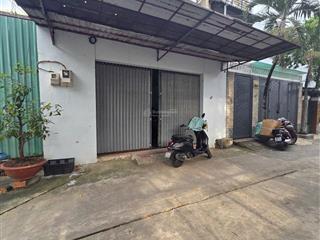 Nhà chính chủ bà điểm hóc môn tphcm dt 6,2 x17m, cấp 4 giá 3 tỷ 5 hẻm xe tải  0906 728 ***