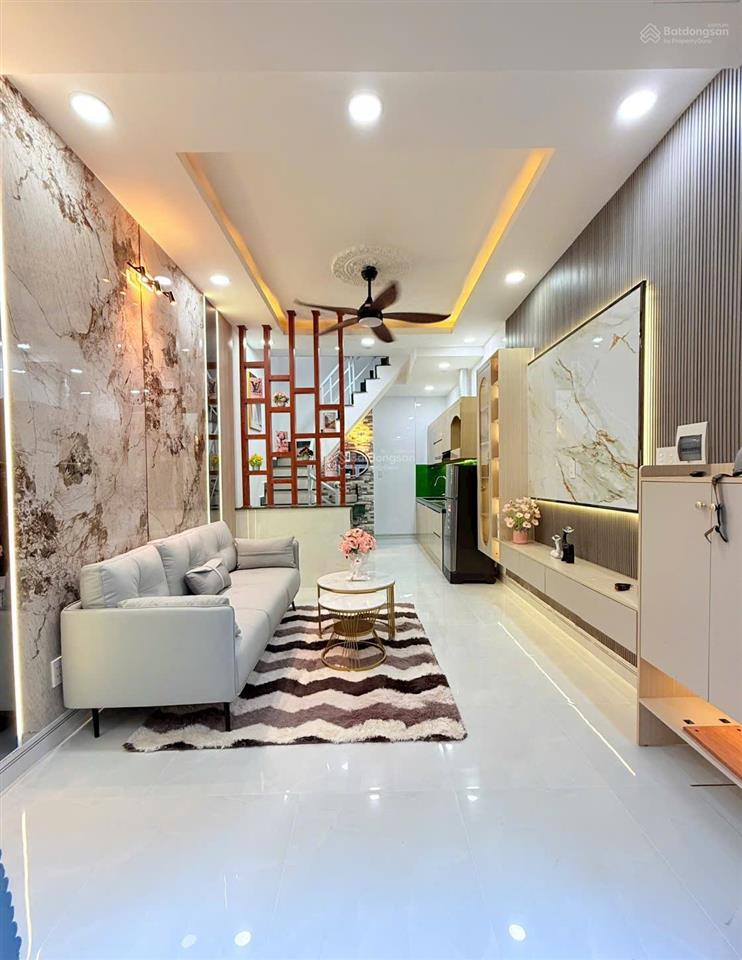 Nhà chủ mới đẹp 3,2x 8 đúc trệt lầu gồm 2 pn 2wc gần ngã 3 tân sơn quang trung p 8 giá 3 tỷ 880 tr