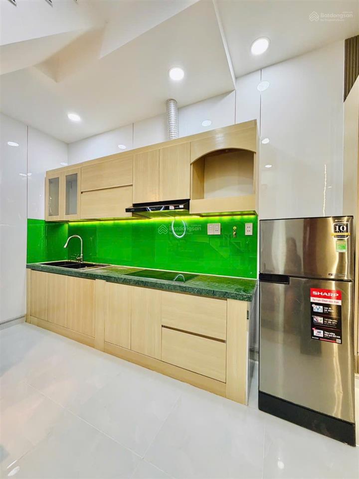 Nhà chủ mới đẹp 3,2x 8 đúc trệt lầu gồm 2 pn 2wc gần ngã 3 tân sơn quang trung p 8 giá 3 tỷ 880 tr