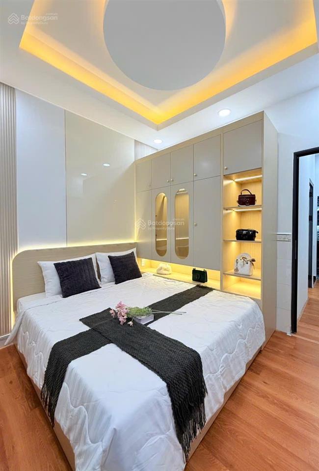 Nhà chủ mới đẹp 3,2x 8 đúc trệt lầu gồm 2 pn 2wc gần ngã 3 tân sơn quang trung p 8 giá 3 tỷ 880 tr