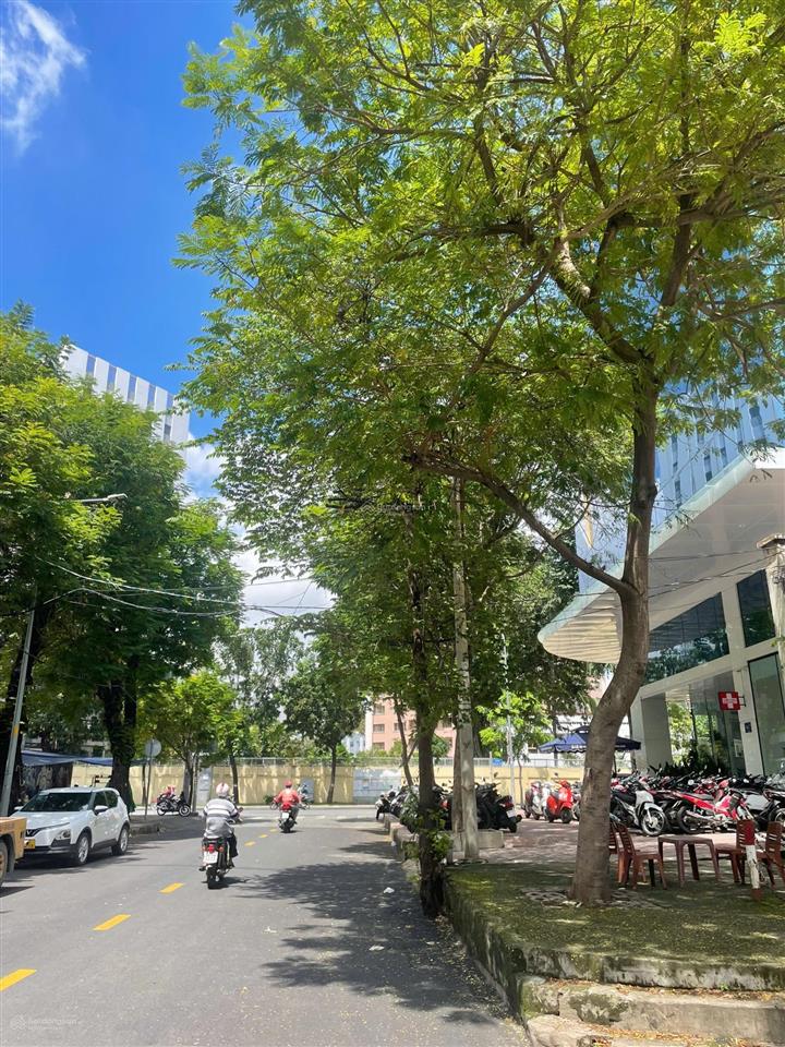 Tòa nhà 2 hầm 10 lầu đẹp bậc nhất quận 1, hoàn công năm 2023  lại là căn góc cho thuê 1 tỷ / tháng