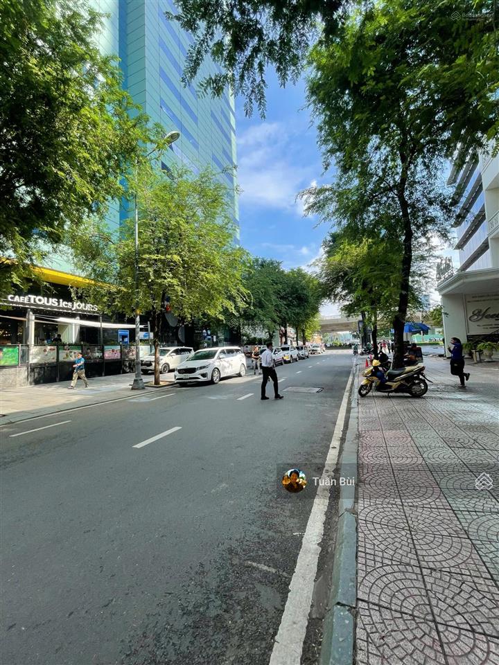 Tòa nhà 3 mặt tiền nguyễn thị minh khai, q1 vietcombank thuê 160tr/tháng giá chỉ 92 tỷ