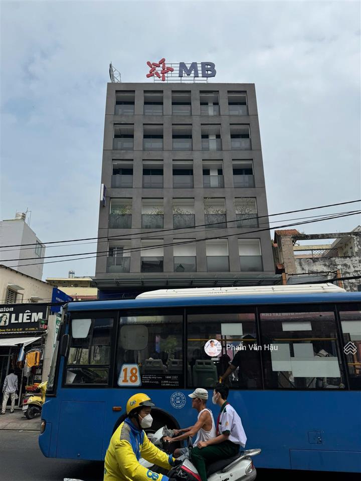 Bán gấp tòa building 15x35m hầm 7 tầng mặt tiền lê quang định, bình thạnh, đang cho thuê 500tr/th