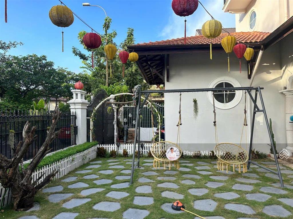 Siêu phẩm biệt thự đẹp compound thảo điền 1, góc 2 mt nguyễn văn hưởng  thảo điền  dt 22x30m