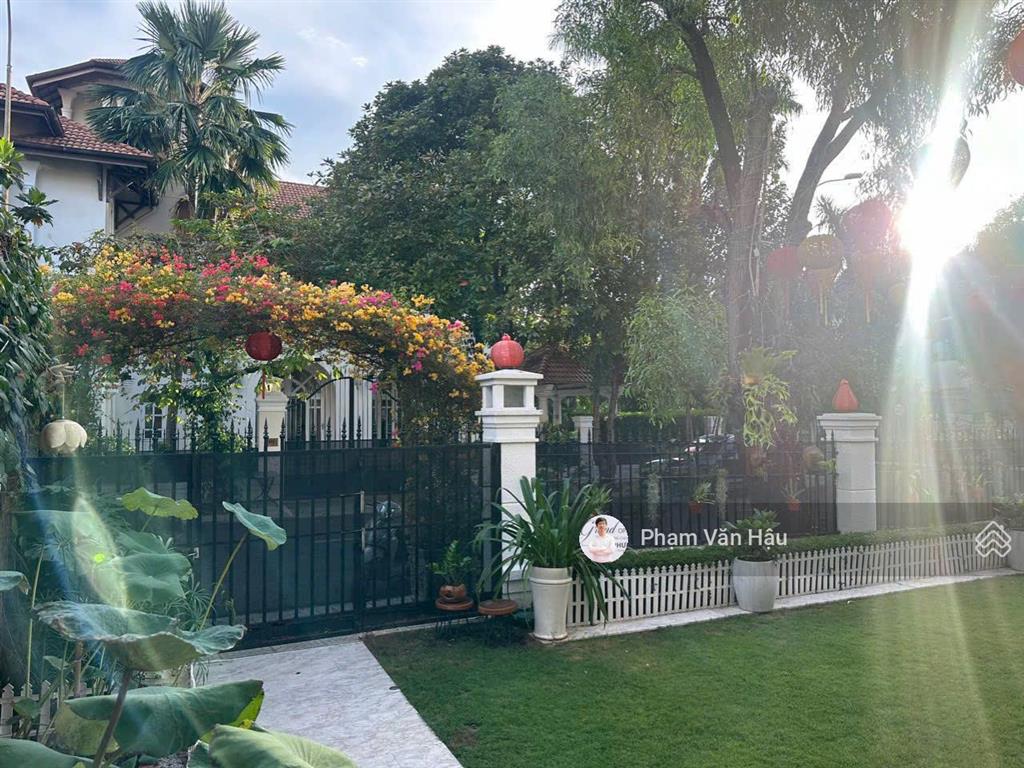 Siêu phẩm biệt thự đẹp compound thảo điền 1, góc 2 mt nguyễn văn hưởng  thảo điền  dt 22x30m