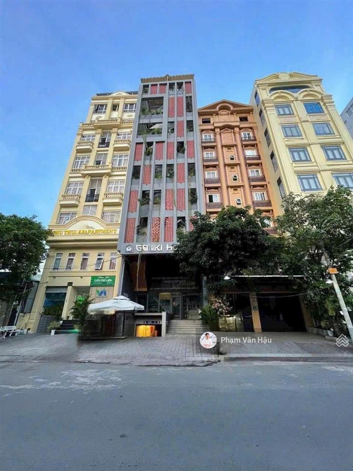Bán tòa căn hộ dịch vụ cao cấp mặt tiền đường 24m thu nhập ổn định 300 triệu/tháng