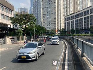 Siêu phẩm để xây building vp mặt tiền nguyễn hữu cảnh, bình thạnh. dt 8x30m đối diện saigon pearl