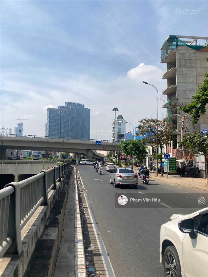 Siêu phẩm để xây building vp mặt tiền nguyễn hữu cảnh, bình thạnh. dt 8x30m đối diện saigon pearl