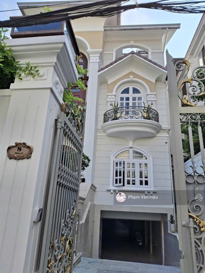 Biệt thự hầm + hồ bơi trung tâm thảo điền 68 tỷ cho 303.7m² đất, giá hiếm khó tìm, ngay quốc hương