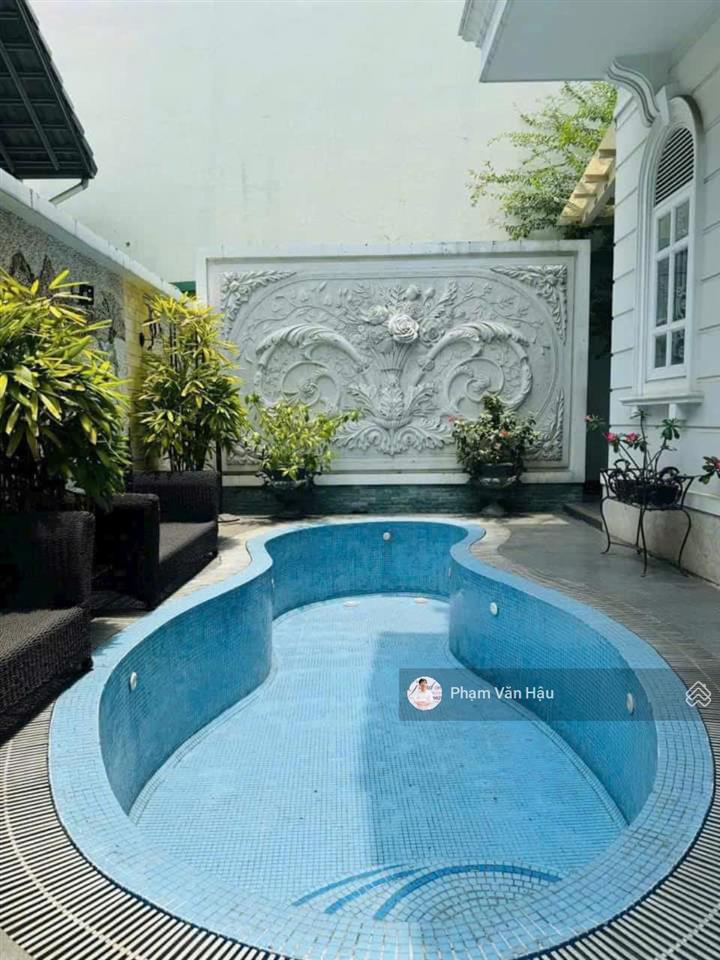 Biệt thự hầm + hồ bơi trung tâm thảo điền 68 tỷ cho 303.7m² đất, giá hiếm khó tìm, ngay quốc hương