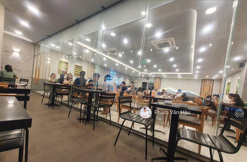 Siêu mặt tiền 30x55m nguyễn ảnh thủ q.12  dòng tiền 300tr/tháng  đất 1.530m2, chốt nhanh 210 tỷ