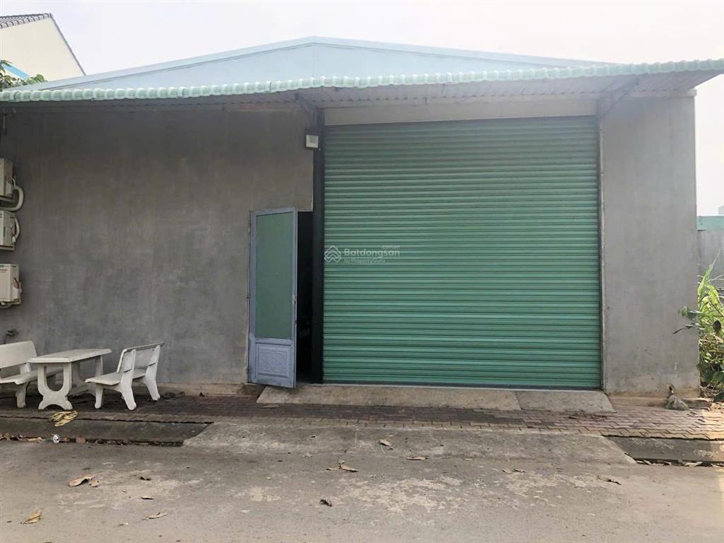 Nhà kho (10x23m) 230m2 đường 10m sổ hồng riêng full thổ cư đang cho thuê 12tr/tháng