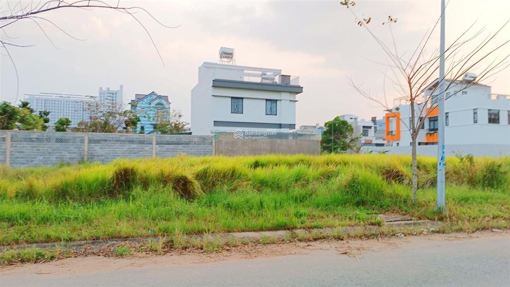 Mình cần bán đất mặt tiền đường nhựa 10m view sông  220m2 sổ hồng riêng kdc vĩnh phú 1