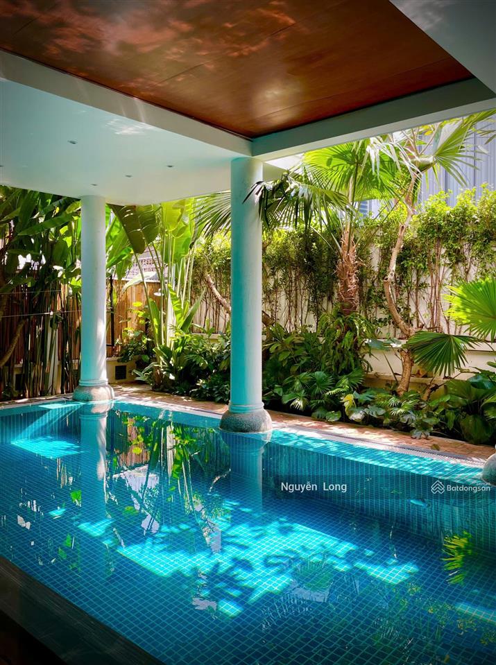 Bán nhà mt siêu hiếm nguyễn văn hưởng, phường thảo điền 20x21m, hdt 250 triệu giá 110 tỷ