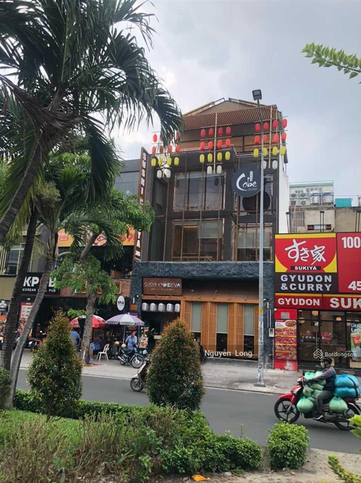 Giảm mạnh 12 tỷ về 68 tỷ, bán nhà hầm + 8 tầng 8 x20m mt phan xích long cho thuê 285tr/tháng