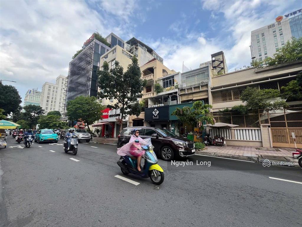 Chỉ 275 tỷ sở hữu ngay khuôn đất có 1  0  2 hai mt ung văn khiêm 32 x 50 m, gpxd 2 hầm 12 tầng