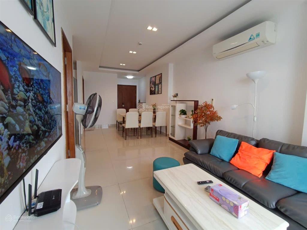 Cho thuê căn hộ 2pn, 80m2 tại sky center, chỉ với 16 triệu vnd, đầy đủ nội thất vào ở liền