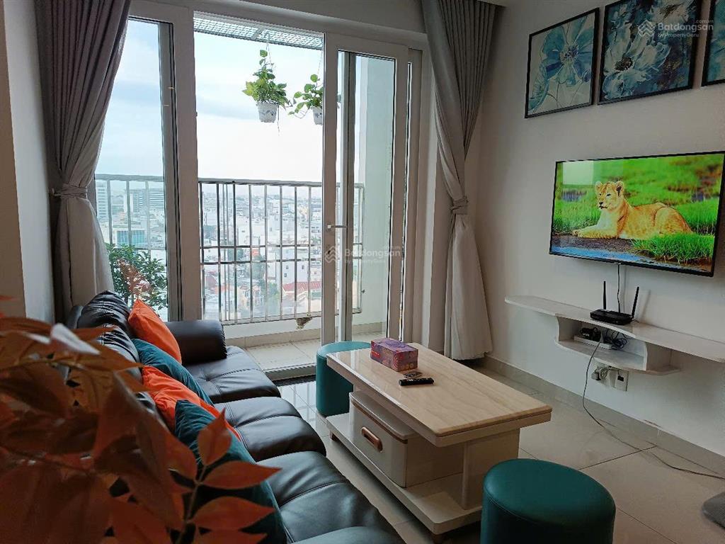 Cho thuê căn hộ 2pn, 80m2 tại sky center, chỉ với 16 triệu vnd, đầy đủ nội thất vào ở liền
