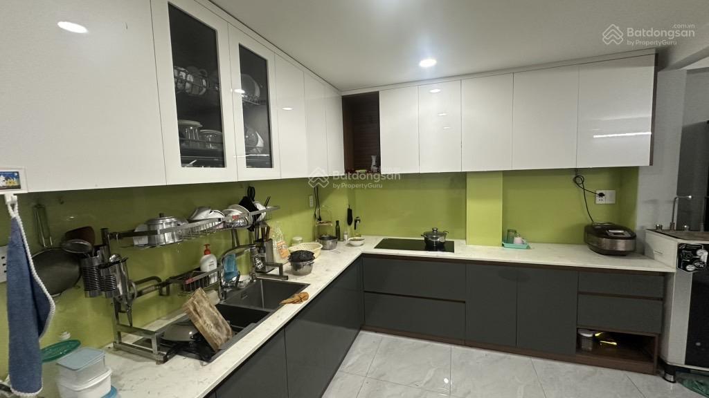Giá tốt 4 tầng  hxh 7m huỳnh văn bánh  phú nhuận  80m2(4x20) chỉ 13.9 tỷ còn tl