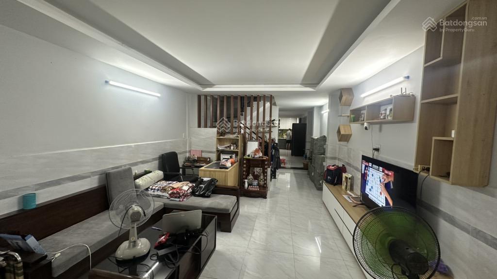 Giá tốt 4 tầng  hxh 7m huỳnh văn bánh  phú nhuận  80m2(4x20) chỉ 13.9 tỷ còn tl