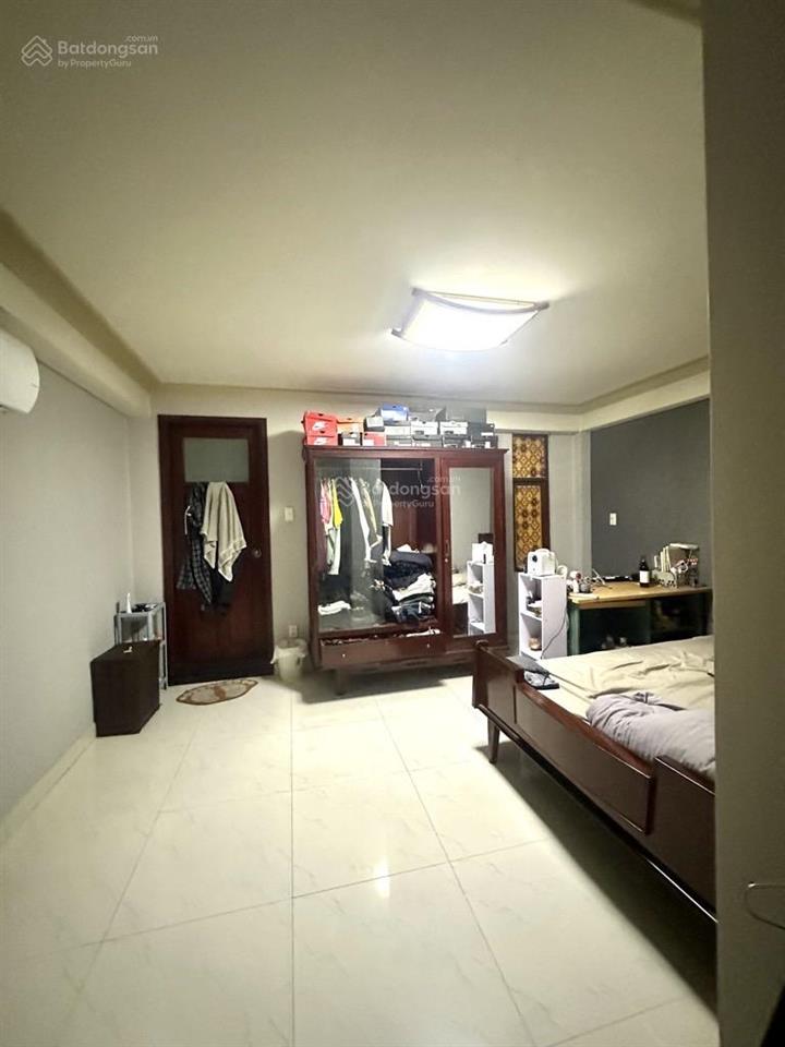 Chủ gấp bán  nhà 4 tầng  hxh lê văn sỹ  quận 3  dt chuẩn (4.2x15) chỉ 11 tỷ 99 tl