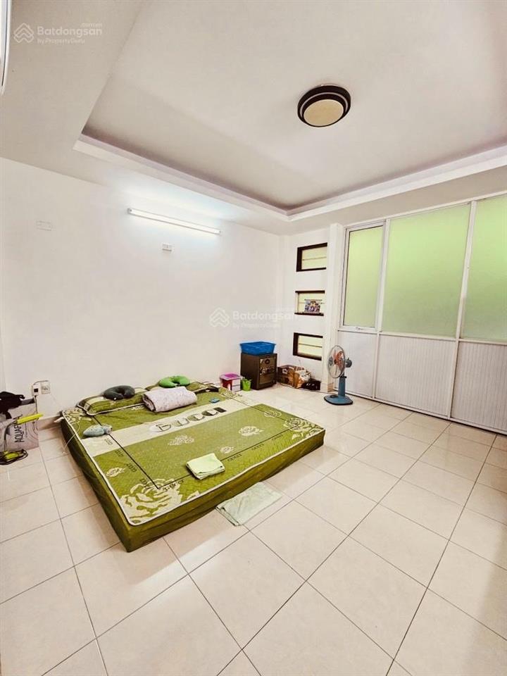 Chủ gấp bán  nhà 4 tầng  hxh lê văn sỹ  quận 3  dt chuẩn (4.2x15) chỉ 11 tỷ 99 tl